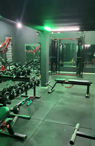 Interior da Academia Arena 14 em Brotas